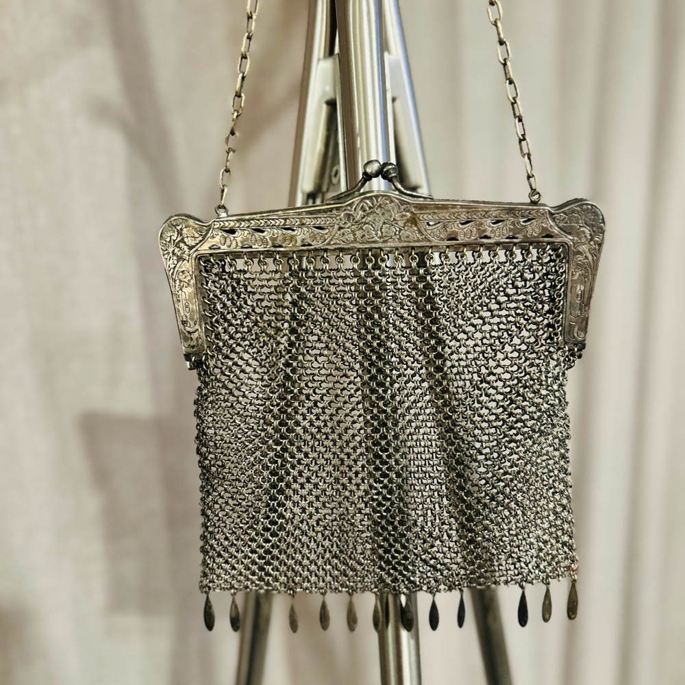 Vintage G- Silver‎ Glamorous Silver Mesh Clutch with Tassel Accents